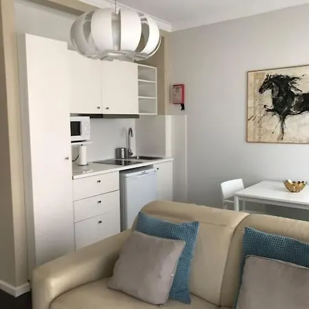 Apartament New Cosy & Charming In Campolide - 3a